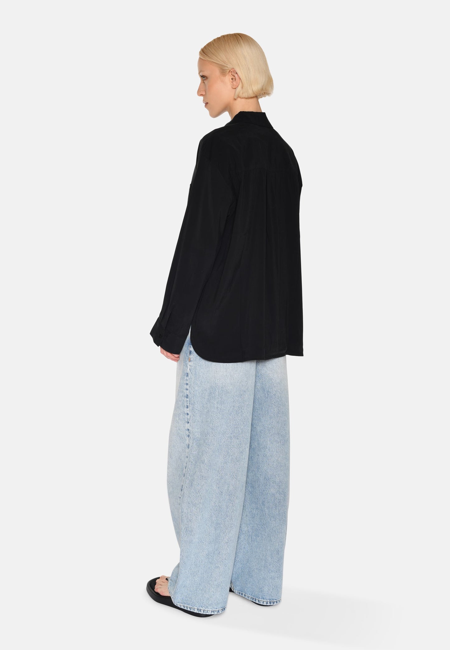 Freja™ | Långärmad tröja med ormbunksmönster | Svart